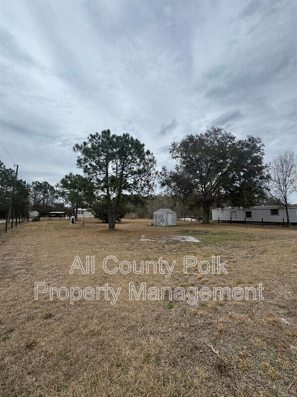 Building Photo - 913 Saddlewood Blvd