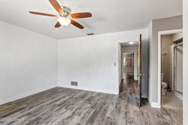 Building Photo - 149 Pine Cone Trail