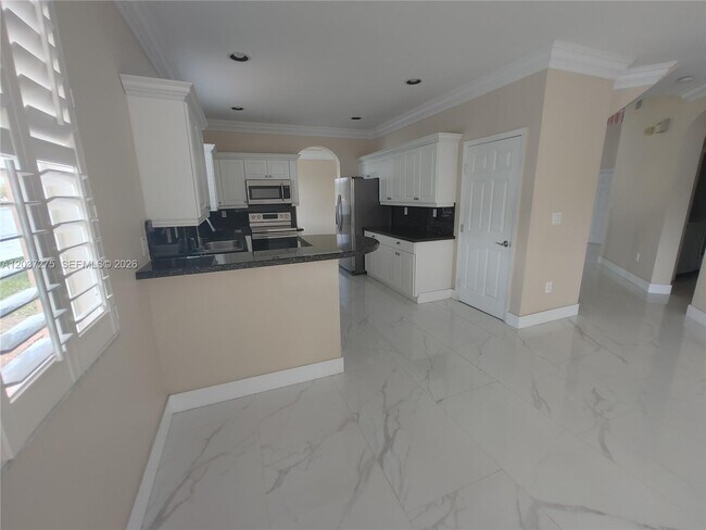 Building Photo - 21872 SW 95th Pl