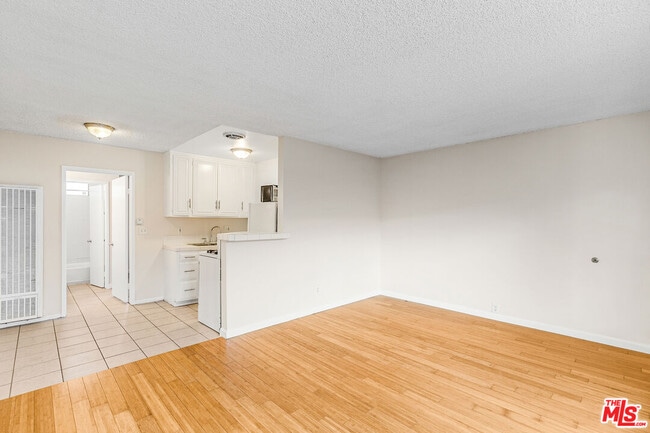 Building Photo - 2435 2nd St