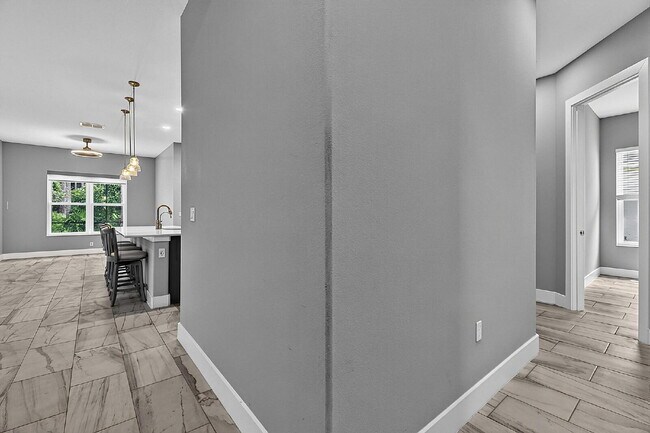 Building Photo - INDIAN TRAILS