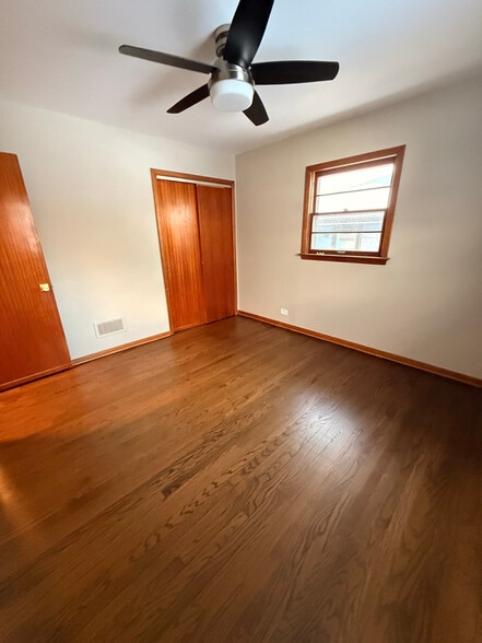 Building Photo - 5825 Webster St