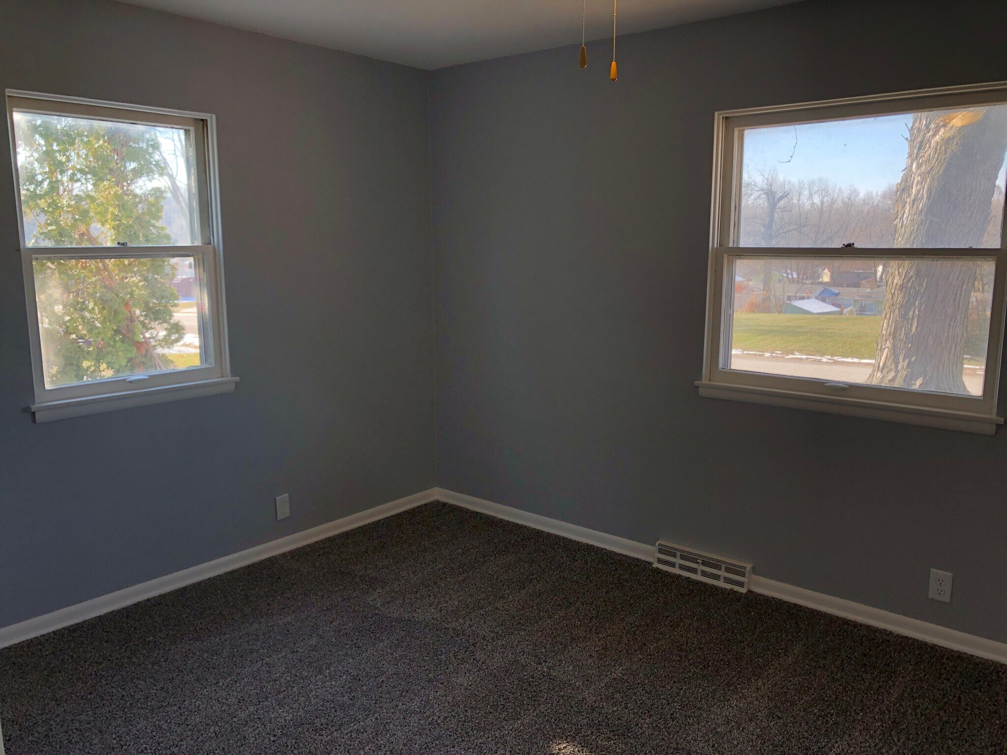 Building Photo - 243 Orchard Ct