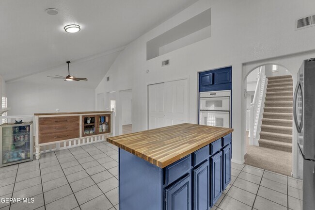 Building Photo - 1325 Whirlaway Dr