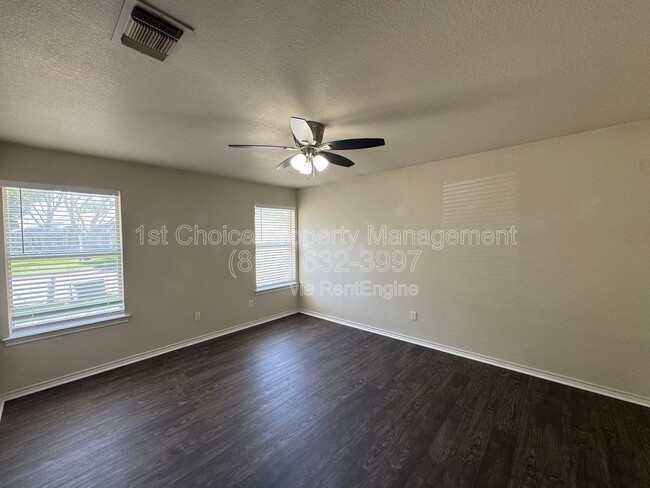 Building Photo - 957 Austin Ct