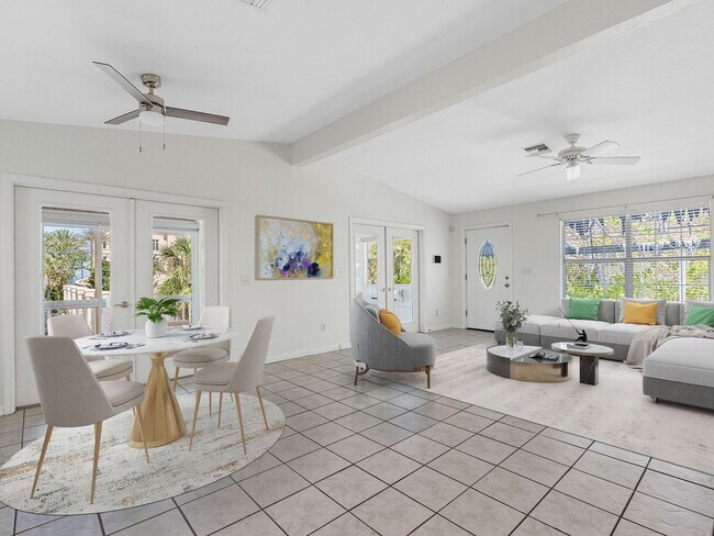 Building Photo - $500 OFF FIRST MONTHS RENT!