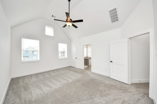 Building Photo - 1522 Crystal Stream Dr