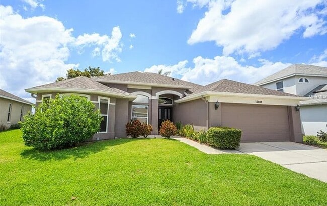 Building Photo - 12687 Waterhaven Cir