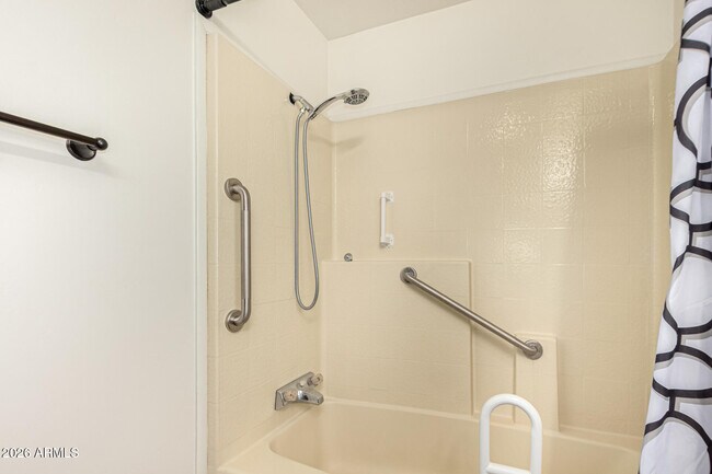 Building Photo - 8103 E Southern Ave