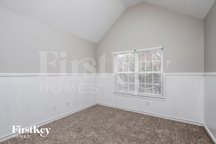 Building Photo - 4215 Greenfield Cir NW