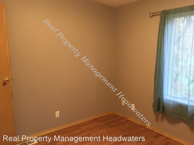 Building Photo - 4 br, 2 bath House - 3390 CB Loop