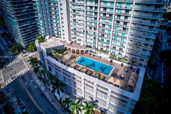 Building Photo - 1250 S Miami Ave