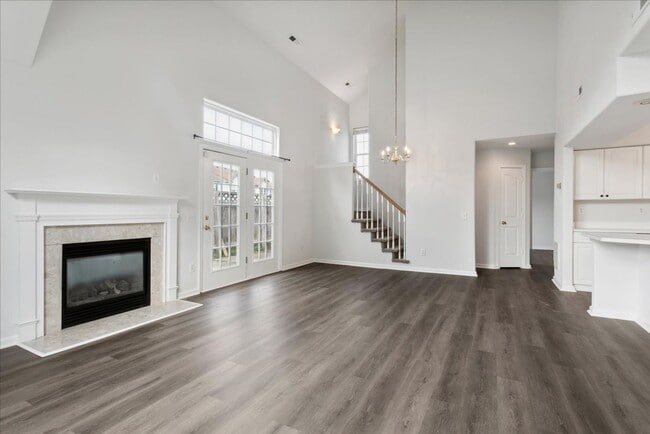 Building Photo - 3BR Townhouse | Main-Level Primary Suite | Gables at York County | Near Langley AFB & NASA