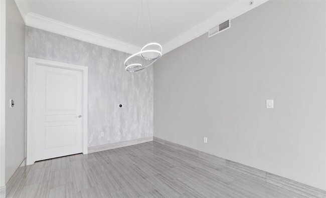 Building Photo - 3333 Allen Pkwy