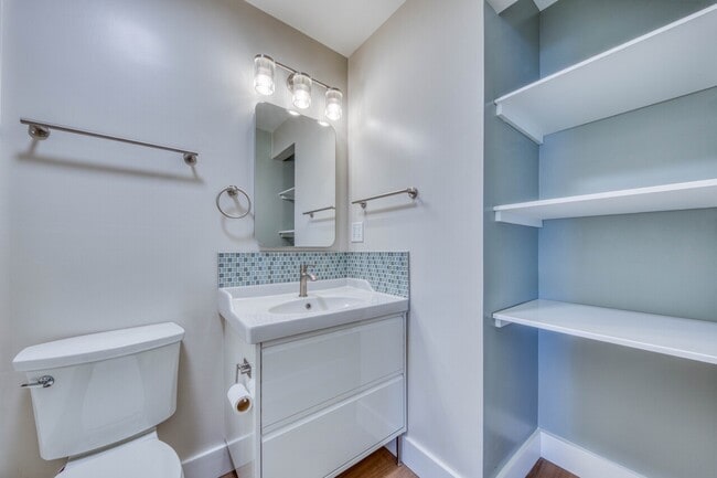 Building Photo - 3052 Eddy Cir