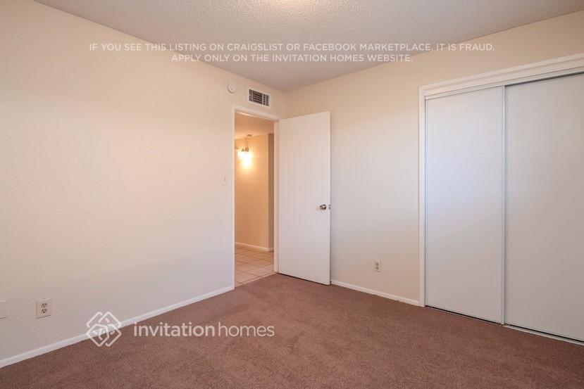 Building Photo - 208 W McLellan Rd