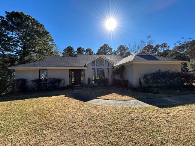 Primary Photo - Gorgeous 4 Bedroom home in South Shreveport