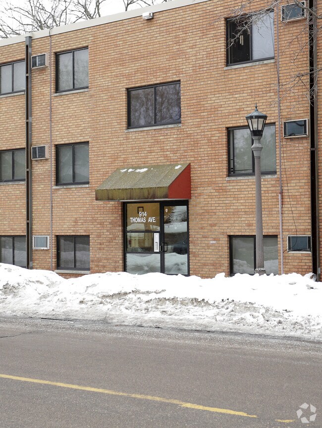 Building Photo - 914 Thomas Ave