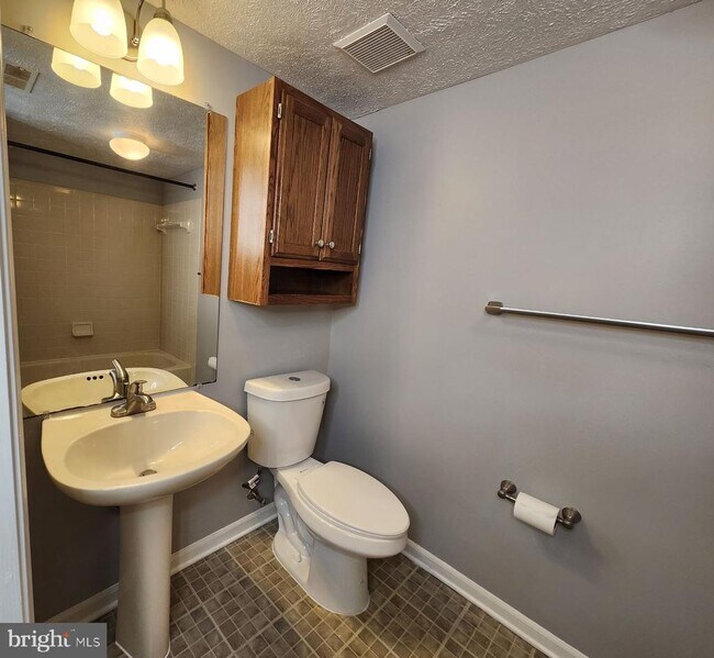 Building Photo - 12236 Ladymeade Ct
