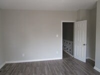 Building Photo - Front Porch Row - Oak Lane