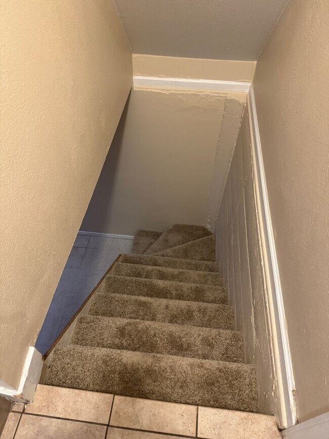 Building Photo - 3br/2ba house with finished basement, two car garage/shop and fully fenced yard  **CENTRAL AC**