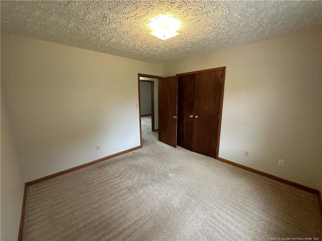 Building Photo - 8516 Amish Dr