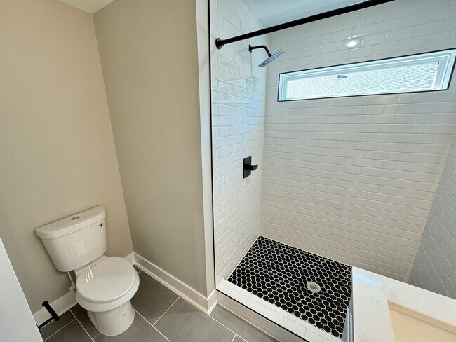 Building Photo - Fully Updated 4 Bedroom Home in Raleigh