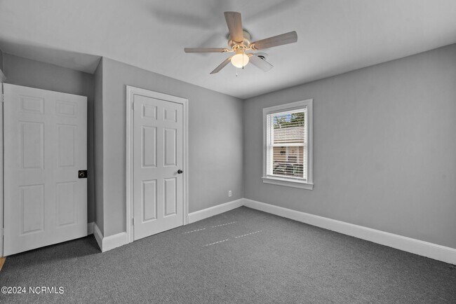 Building Photo - 1309 Willow St