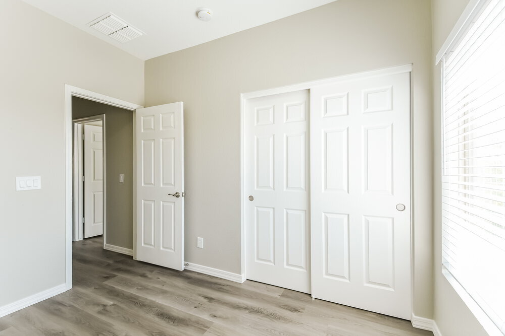 Building Photo - 4536 W Cottontail Rd