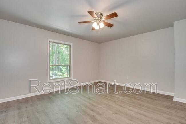 Building Photo - 2913 Running Creek Ln