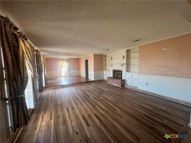 Building Photo - 259 Cloud Ln