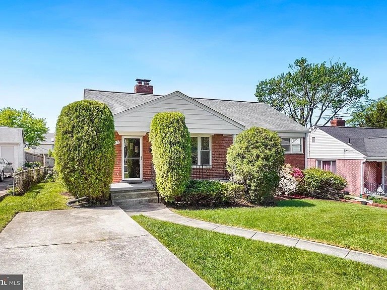 Building Photo - 1615 Parham Pl