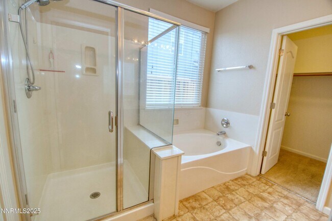 Building Photo - 495 Cortono Dr