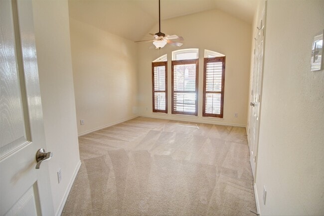 Building Photo - 19014 Canyon Frost Dr