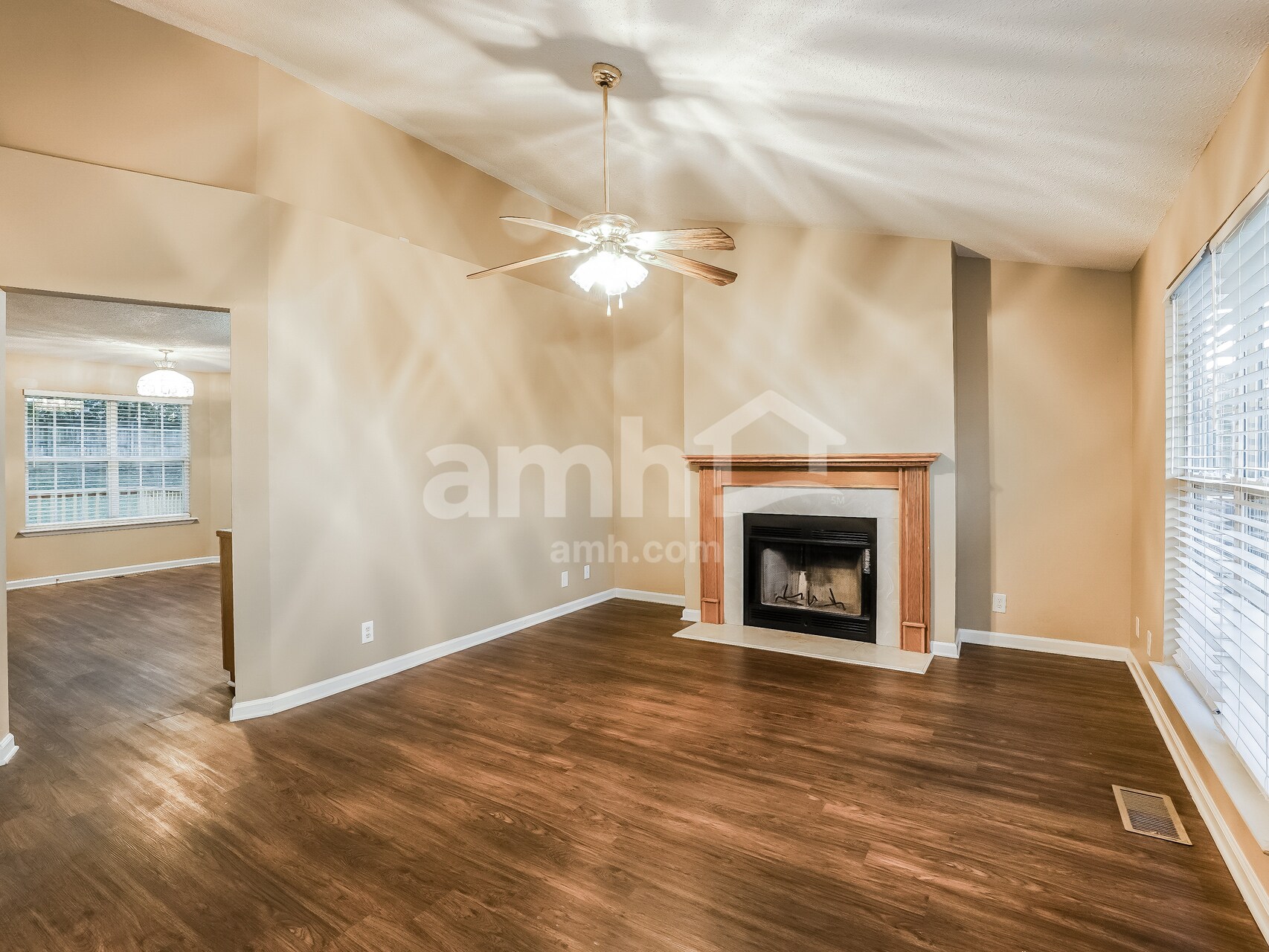 Building Photo - 4021 New Grange Cir