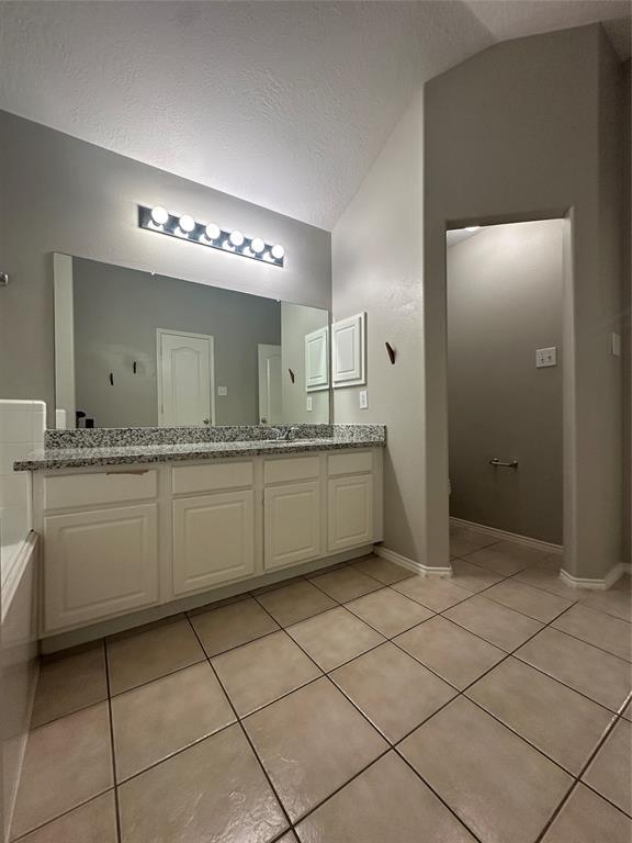 Building Photo - 2704 Quail Dove Ln