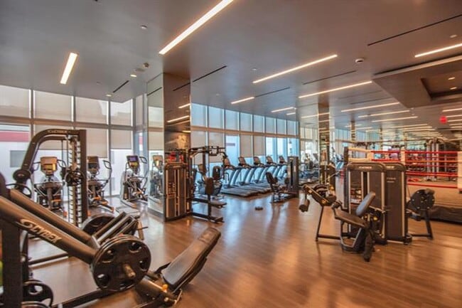 Building Photo - 851 NE 1st Ave