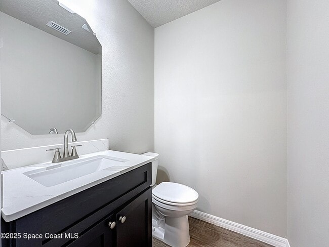 Building Photo - 534 L M Davey Ln