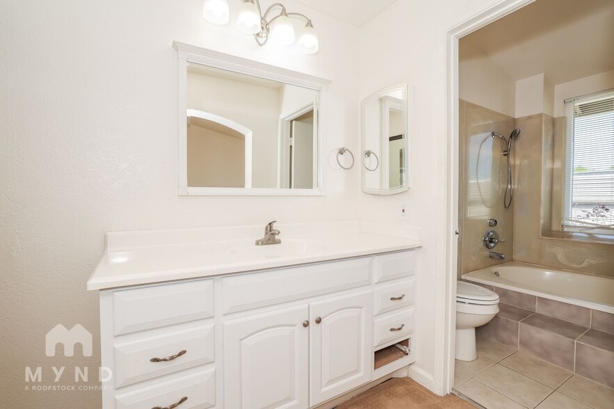 Building Photo - 34320 Gadwall Common