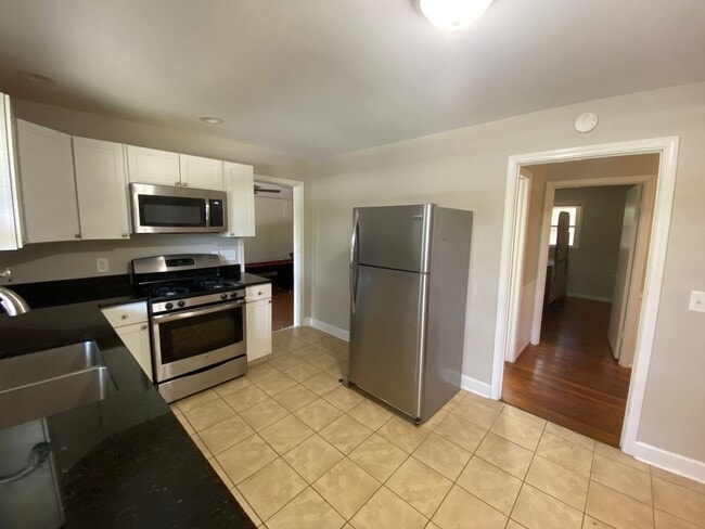 Building Photo - 129 Freedom Dr