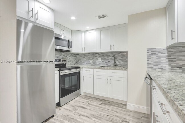 Building Photo - 7925 SW 86th St