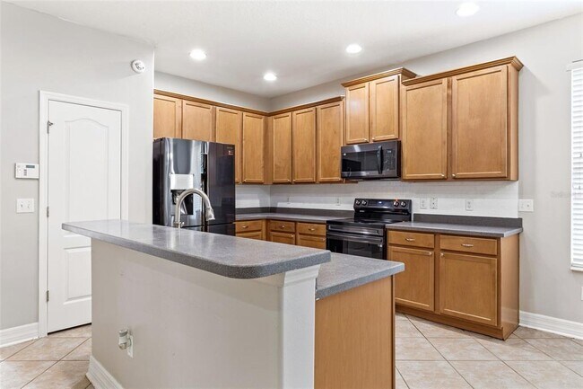 Building Photo - 7725 Tangle Rush Dr