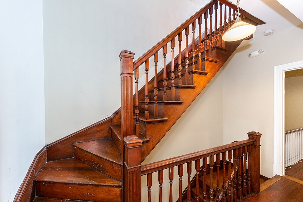 Building Photo - 19 Alaska St