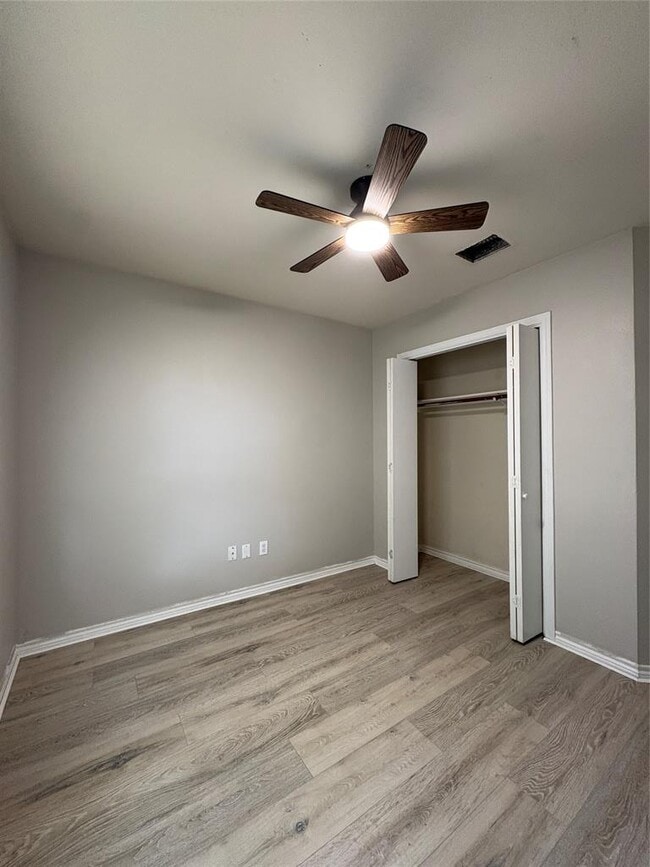 Building Photo - 2405 Wisteria Way
