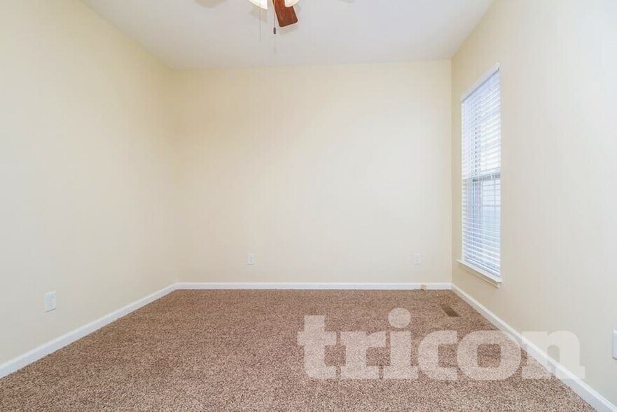 Building Photo - 100 Havenwood Ct