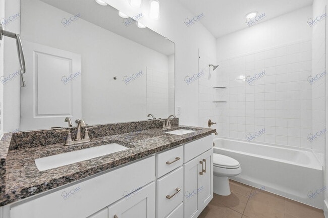 Building Photo - 1409 Silver Marten Trl