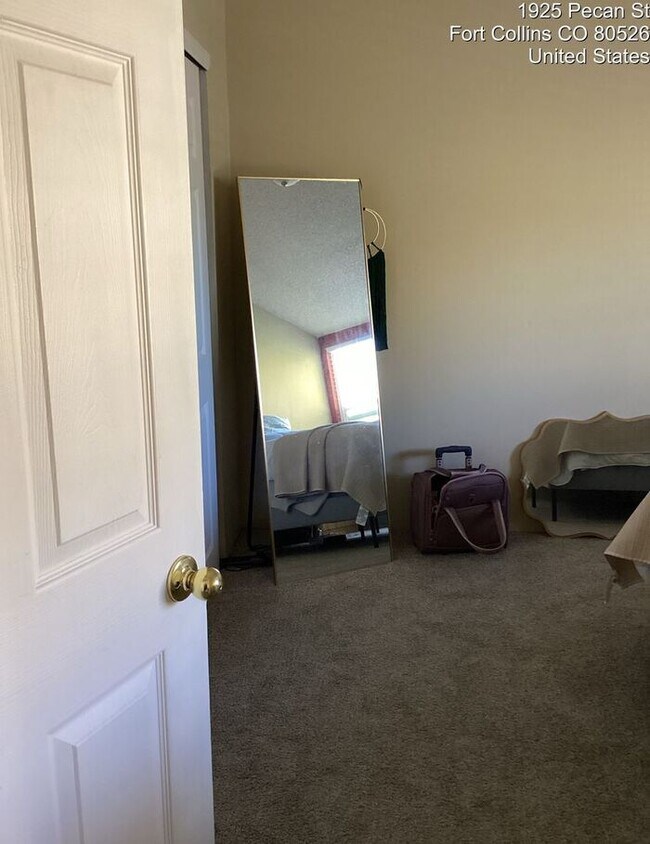 Building Photo - First two weeks free!!! Recently Upgraded 2 Bedroom Apt Near Horsetooth!