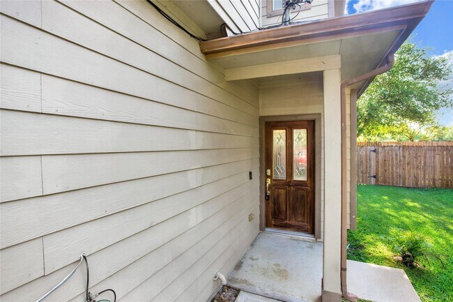 Building Photo - 326 Brandy Ridge Ln