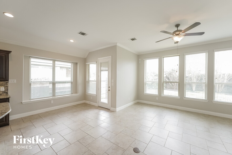 Building Photo - 10514 Hartfield Bluff Ln