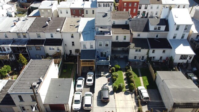 Building Photo - 174 Krams Ave